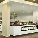 Super 8 By Wyndham فندق