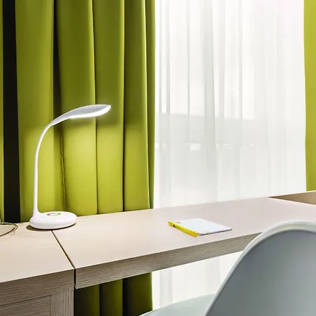Super 8 By Wyndham فندق