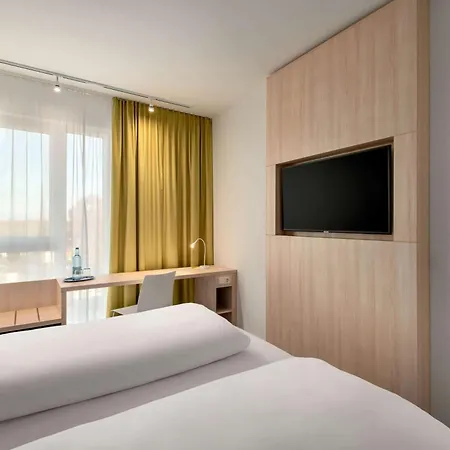Super 8 By Wyndham Отель 3*