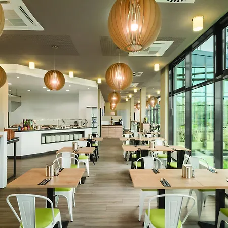 酒店 Super 8 By Wyndham 奥格斯堡