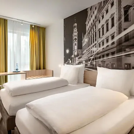 Super 8 By Wyndham Otel Augsburg