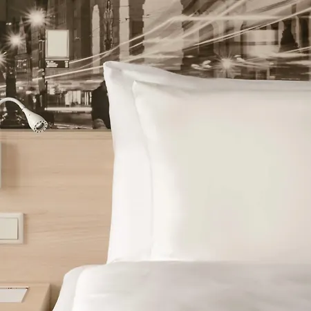 Super 8 By Wyndham Szálloda 3*